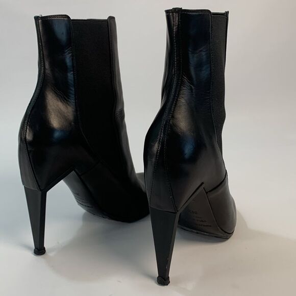 Nicholas Kirkwood black leather round toe high heels Booties 36.5 EUC - Picture 10 of 16